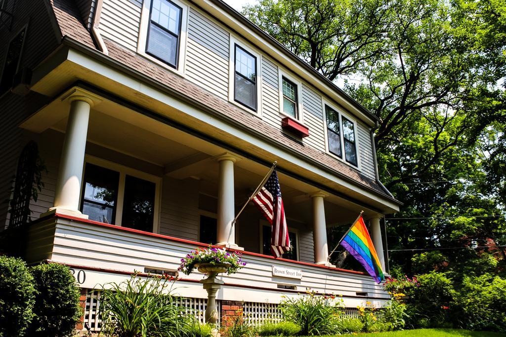 Brown Street Inn Bed And Breakfast Iowa City Exterior foto
