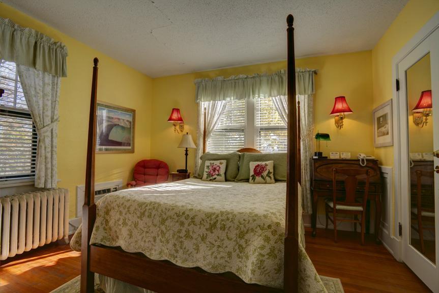 Brown Street Inn Bed And Breakfast Iowa City Exterior foto